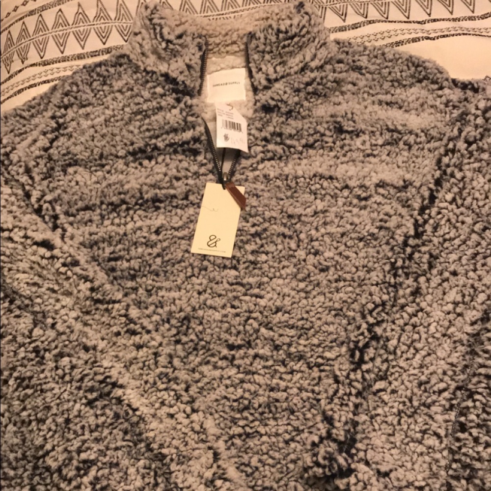 Sherpa Jacket - Picture 2 of 2